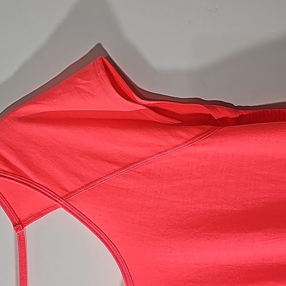 Women’s UA Fly-By Short Sleeve Neon Pink - Picture 7 of 11